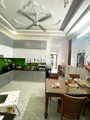 TT Nhà Bè, Bán Nhà 3 tầng hẻm xe hơi, 4.7x21m, 5PN - Ngay chợ Phú Xuân