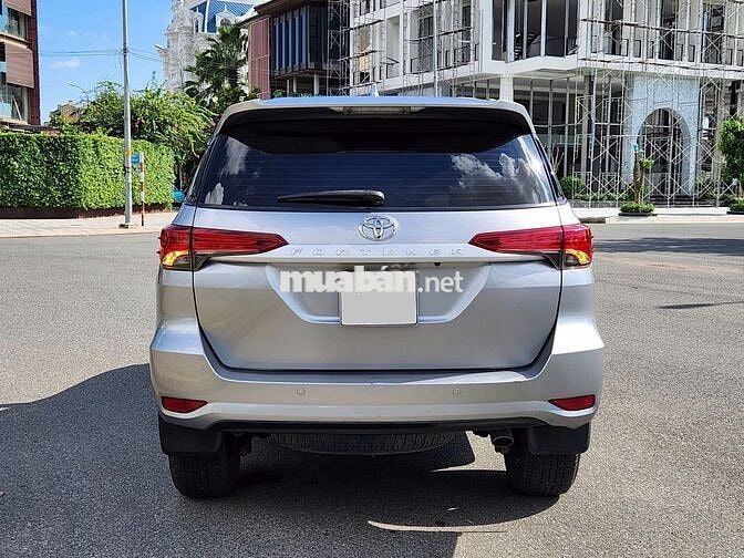 Toyota Fortuner 2017 Máy dầu Số sàn Xám