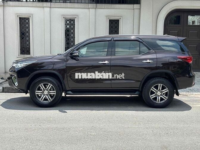 Toyota Fortuner 2.7V 2017 Nâu