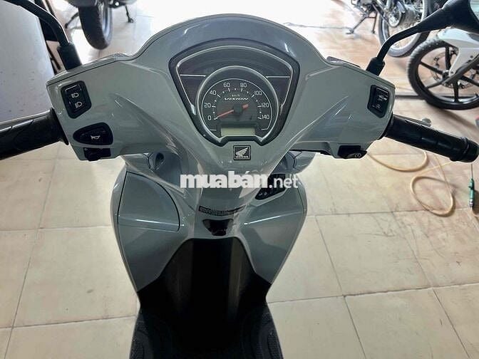 Honda Vision 2025 Cao cấp bánh lớn Xám