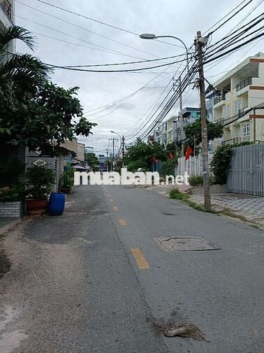 Cho Thuê Nhà PHAN VĂN HỚN- 2 Tầng- DT 75M2- Đường Nhựa 10M- 9 triệu/1T