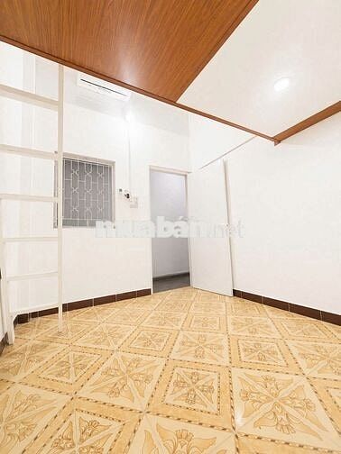 TRỌ 1TR8 ĐỐI DIỆN VINCOM DĨ AN - MÁY LẠNH - GIỜ GIẤC TỰ DO