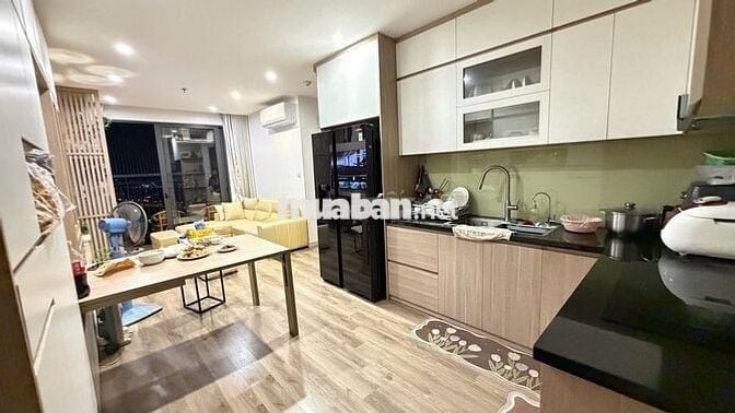 Chuyển xuống liền kề bán nhanh căn 3n- 75m, giá 5,5t tại Vh Smart