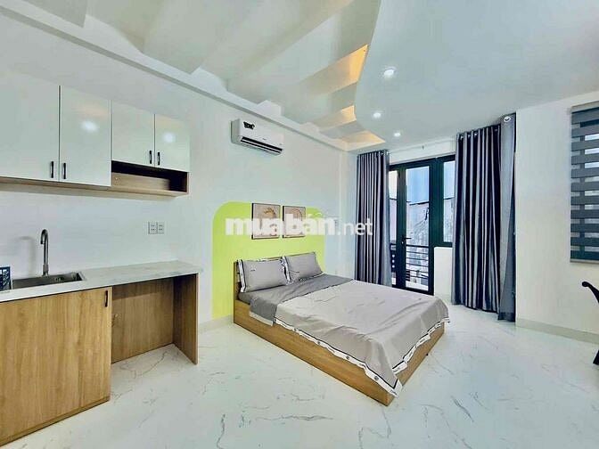 Cách Mặt Tiền Chỉ 1 Căn, 8 Phòng Ngủ, Khu Vực Cho Thuê Tốt