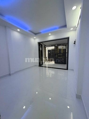 Nhỉnh 4 TỶ- Ngay Đại Học Công Thương- Tân Phú.DT 3.6x11- 1 Lầu- ở ngay