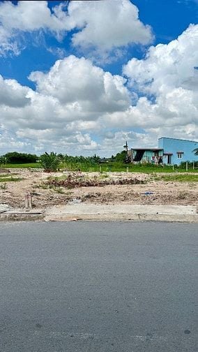 Bán đất thổ cư Dt 100m2 mặt tiền đường Xuân Thới Thượng 53