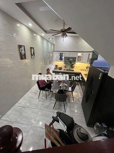 BÁN NHÀ 4X28 1 TRỆT 1 LẦU SÂN THƯỢNG MẶT TIỀN PHAN ĐĂNG LƯU TIỆN Ở KD