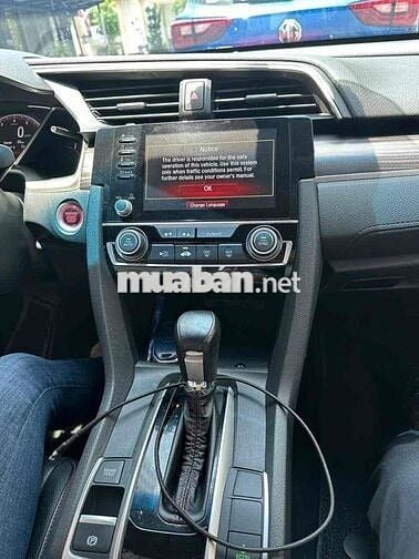 Honda Civic RS 2019 Đỏ 60.000 km