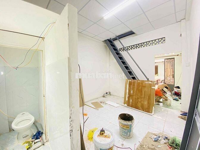 CHO THUÊ NHÀ 2 PHÒNG NGỦ BAN CÔNG CỬA SỔ TRUNG TÂM TÂN BÌNH -BẢY HIỀN