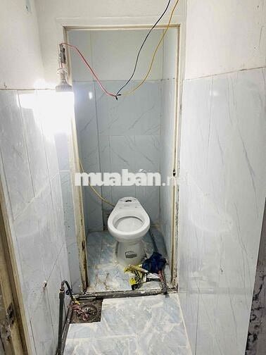 CHO THUÊ NHÀ 2 PHÒNG NGỦ BAN CÔNG CỬA SỔ TRUNG TÂM TÂN BÌNH -BẢY HIỀN