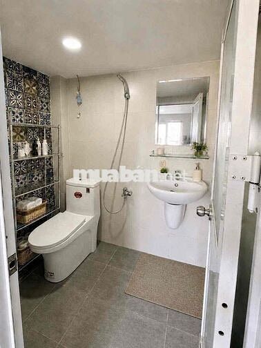 DUPLEX CỰC XINH Ở 2-3 NGƯỜI ĐẦY ĐỦ TIỆN NGHI QUA Q5 Q10 5 PHÚT ĐI XE