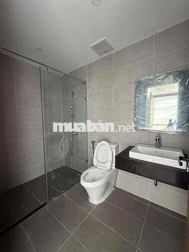 Cho thuê 2PN2WC sẵn rèm giá 6Tr/tháng tại A&T Sky Garden