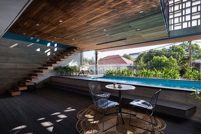 Cho thuê nhà Nguyễn Hữu Huân-Lò Sũ, 50m2 x 5T, MT: 14m