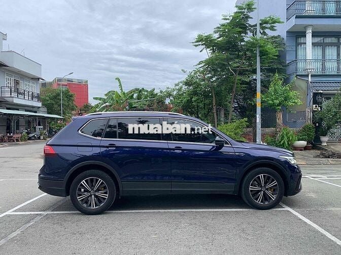 Volkswagen Tiguan FL 2021 xanh
