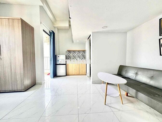 Cho thuê ngay duplex siêu rộng 35m2 có ban công thoáng gần Hutech, FTU