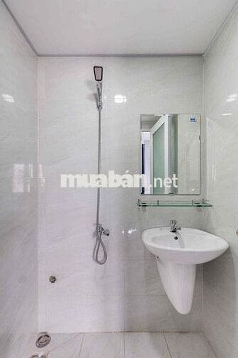 Cho thuê ngay duplex siêu rộng 35m2 có ban công thoáng gần Hutech, FTU