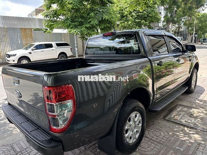 Ford Ranger XLS 2022 Tự động bảo hành 2027 vay 75%