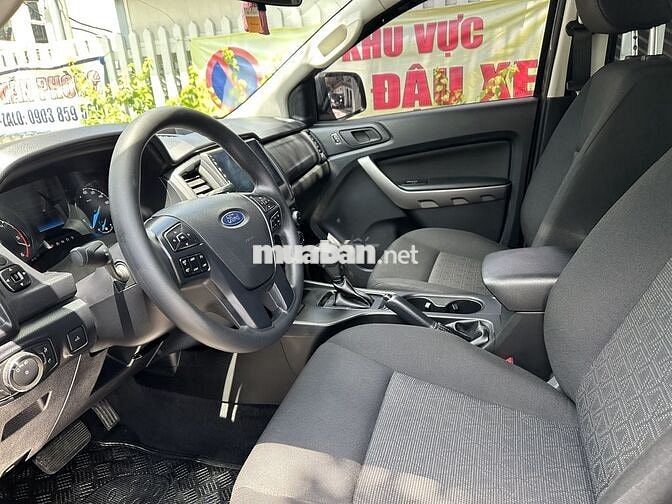 Ford Ranger XLS 2022 Tự động bảo hành 2027 vay 75%