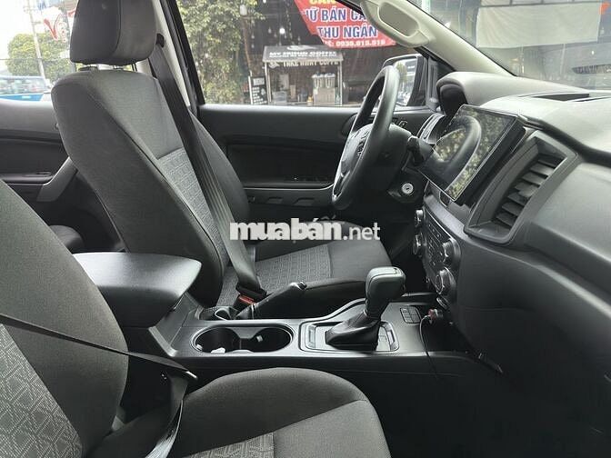 Ford Ranger XLS AT 2.2L 4x2 2021 có thể vay NH 75%