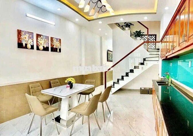 Nhà 1 Trệt 2 Lầu 4PN 4x16m Hẻm Xe Hơi Bùi Văn Ba Quận 7