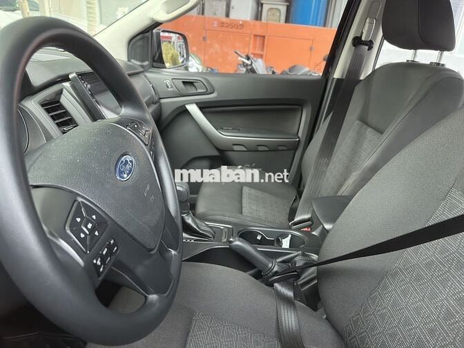 Ford Ranger XLS AT 2.2L 4x2 2021 có thể vay NH 75%