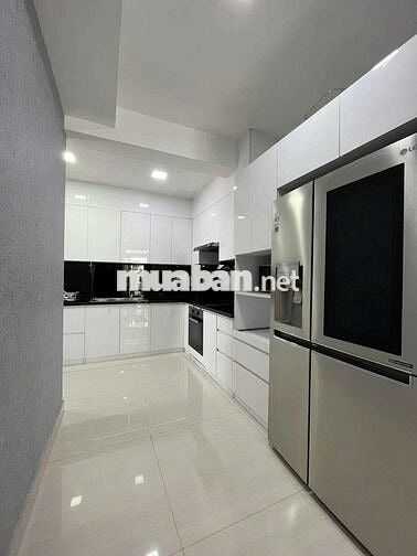 Bán, cho thuê căn hộ 3pn Riverpark Premier dịên tích lớn tầng  cao