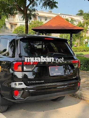 Ford Everest Titanium 4x4 2024 Đen 69.000 km