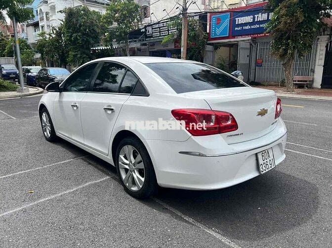 Chevrolet Cruze 2016 Tự động Trắng 98000 km