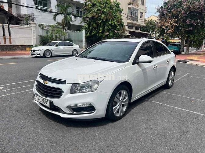 Chevrolet Cruze 2016 Tự động Trắng 98000 km