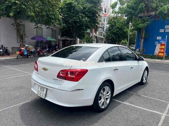 Chevrolet Cruze 2016 Tự động Trắng 98000 km
