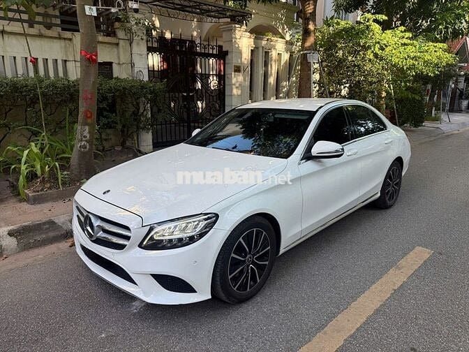 Mercedes-Benz C200 2019 Trắng Facelift