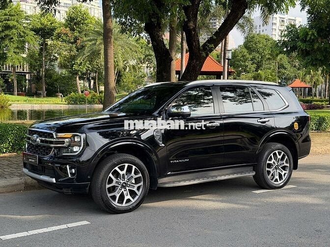 Ford Everest Titanium 4x4 2024 Đen 69.000 km