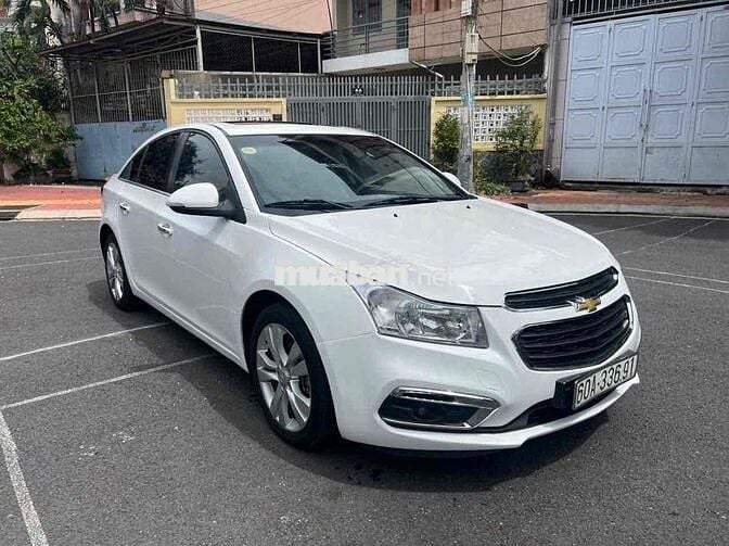 Chevrolet Cruze 2016 Tự động Trắng 98000 km