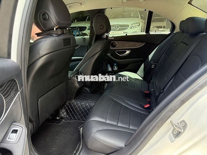Mercedes-Benz C200 2019 Trắng Facelift