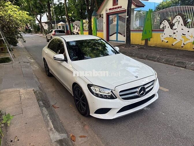 Mercedes-Benz C200 2019 Trắng Facelift
