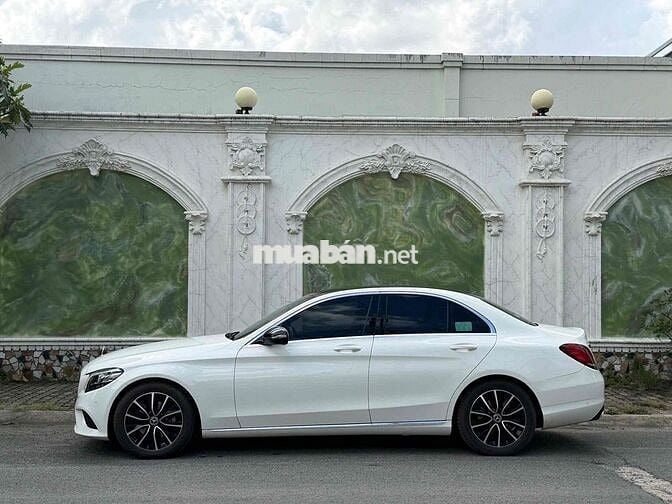 Mercedes-Benz C200 2018 Trắng 57.000 km