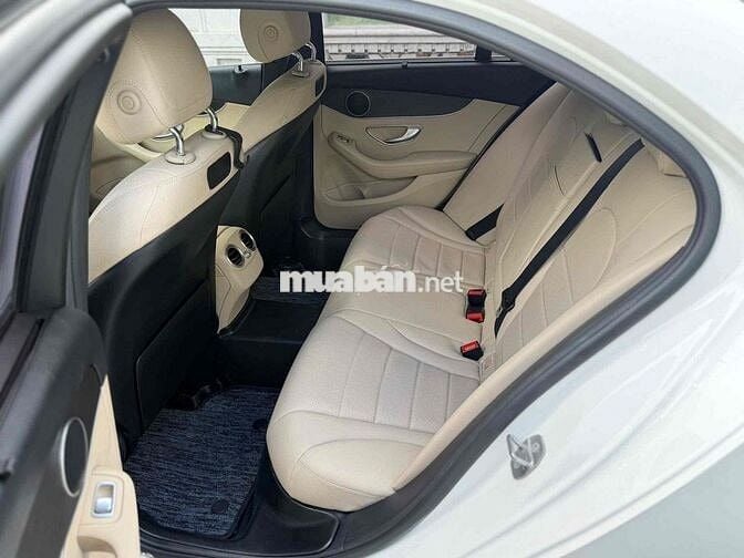 Mercedes-Benz C200 2018 Trắng 57.000 km