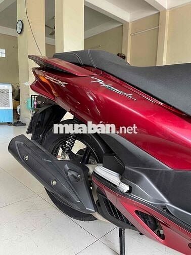 pcx 2016 . mẫu đèn less . máy zin im . quá mới