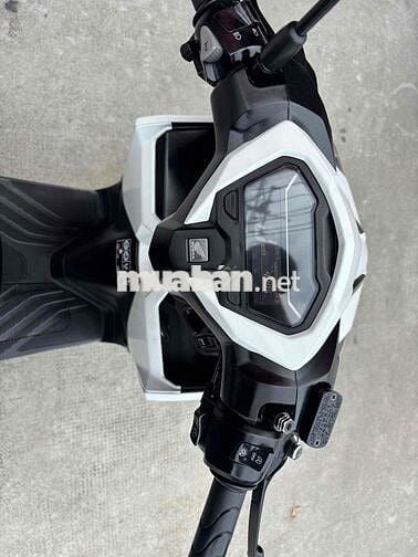 Honda Vario 125 2025 Trắng Smartkey 9.000 km