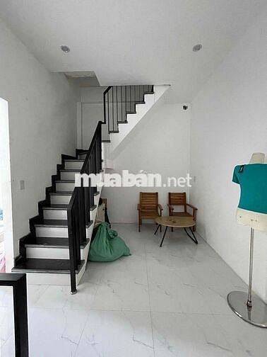 bán nhà 3 tầng kiệt 390 phạm văn đồng vào thẳng chỉ 100m