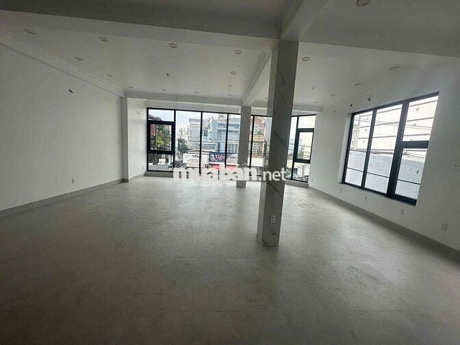 Cho thuê giá rẻ 2 tầng toà nhà tại 275 trương thị hoa , mặt tiền 16m