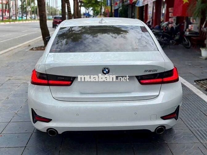 BMW 320i SportLine Plus 2021 Trắng/Đỏ nhập Đức