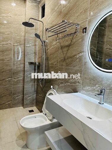 Cho thuê phòng ban công full nội thất gần đại học Văn Lang ( VLU CS3 )