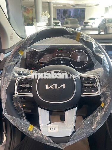KIA Carnival 2.2D Signature 7 chỗ MPV