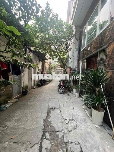 Cần cho thuê nhà ngõ 29 khương hạ, full nội thất, gần trường chợ 70m2