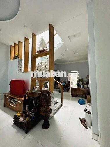 HẠ 300TR. NHÀ ĐẸP 5*22M 3PN HẺM 6M Ô TÔ 2/ NGẮN LIÊN ẤP 2-6 VĨNH LỘC A