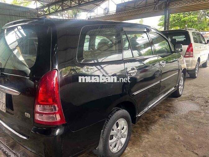 Toyota Innova G Đen Xe gia đình