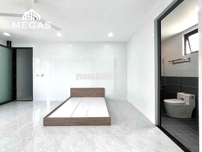 CHDV mới 100%, SẴN NỘI THẤT, có BAN CÔNG, diện tích 40m2
