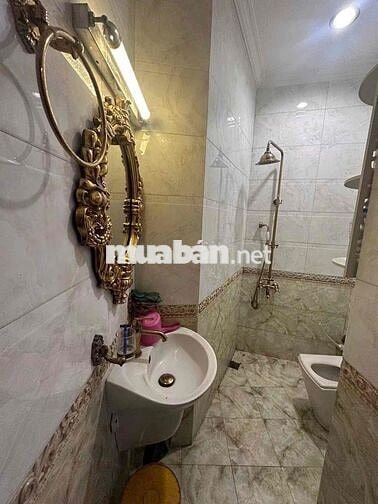 Cho thuê tầng trệt mặt tiền để kinh doanh