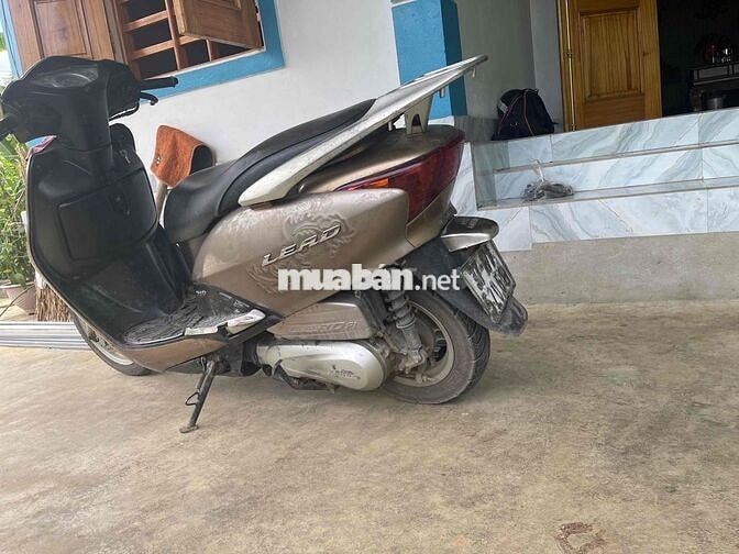 Honda Lead Nâu